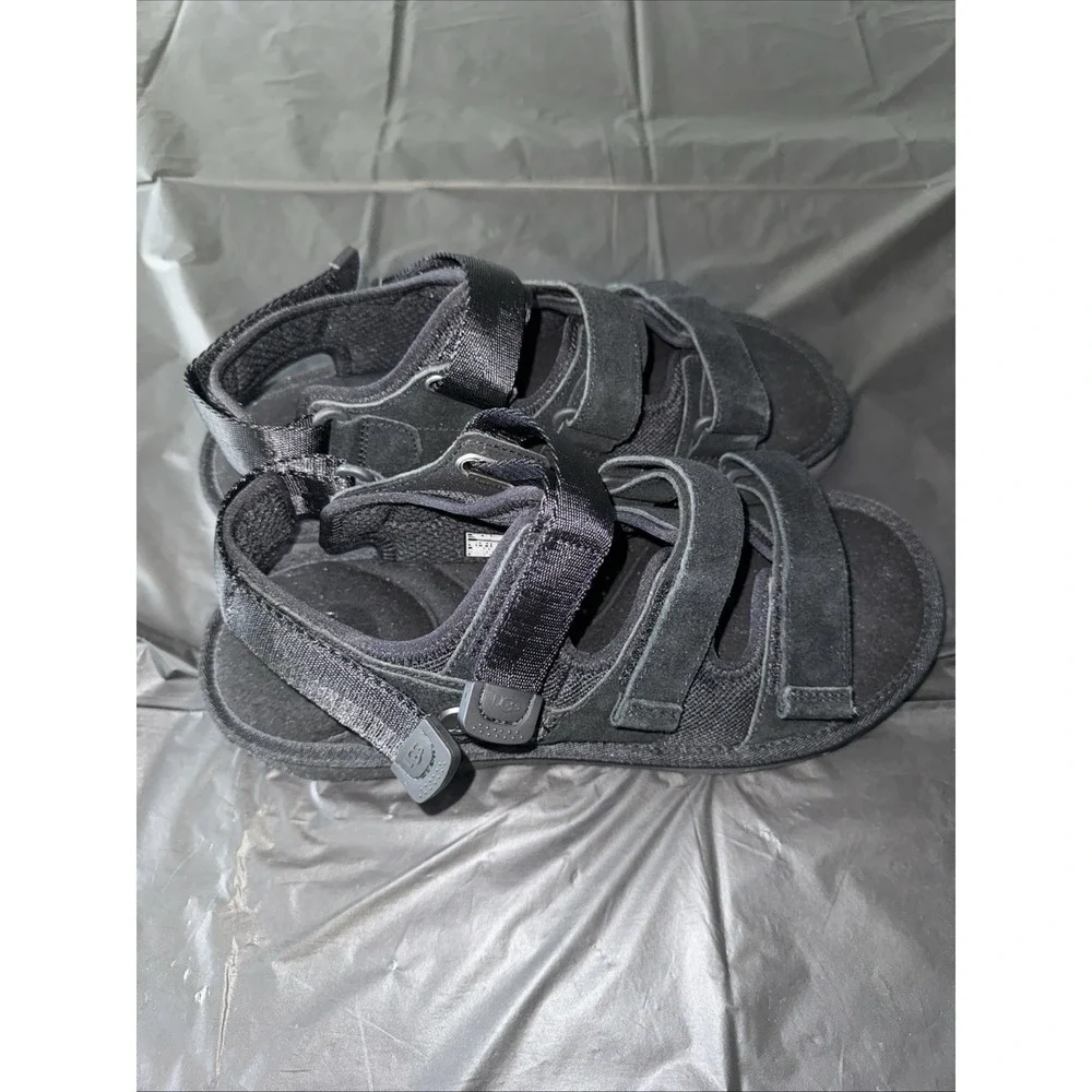 UGG Goldencoast Multistrap Sandals Men's 10 Black Suede Comfort Gorpcore Hiking‎